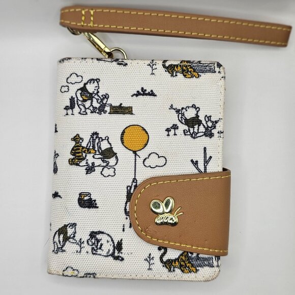 Loungefly Disney Winnie the Pooh Canvas Line Drawing Wristlet Wallet - Picture 1 of 4